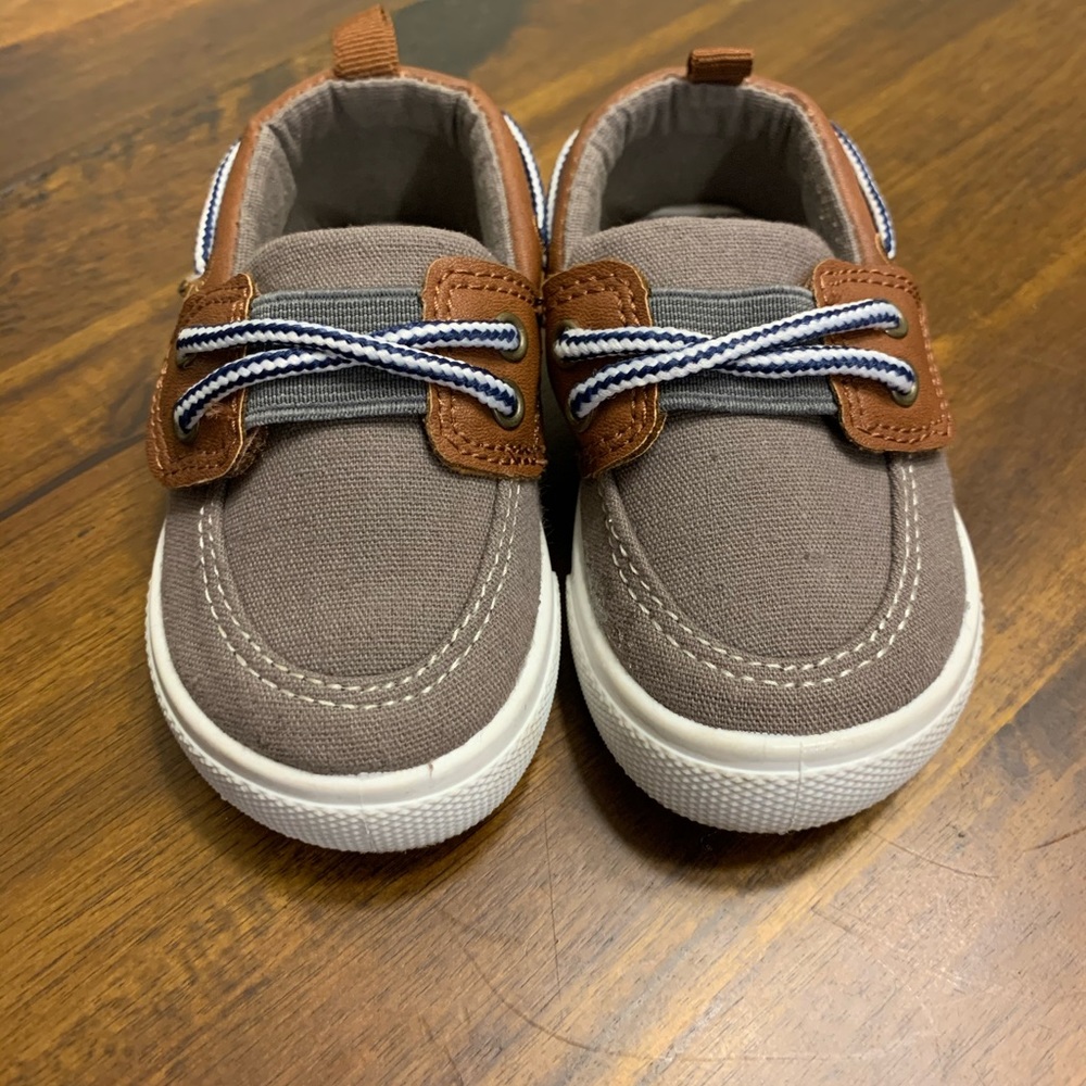 Baby boys dress shoes size 5